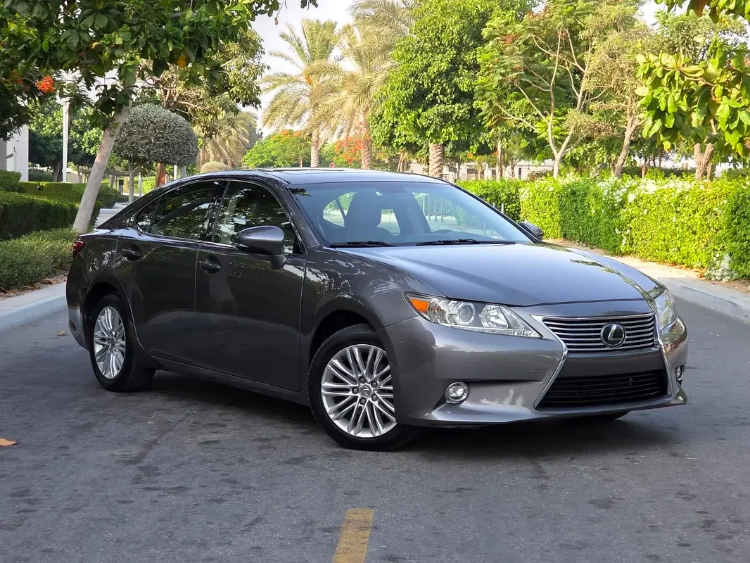 Lexus ES-Series, 2014 — купить с доставкой из ОАЭ