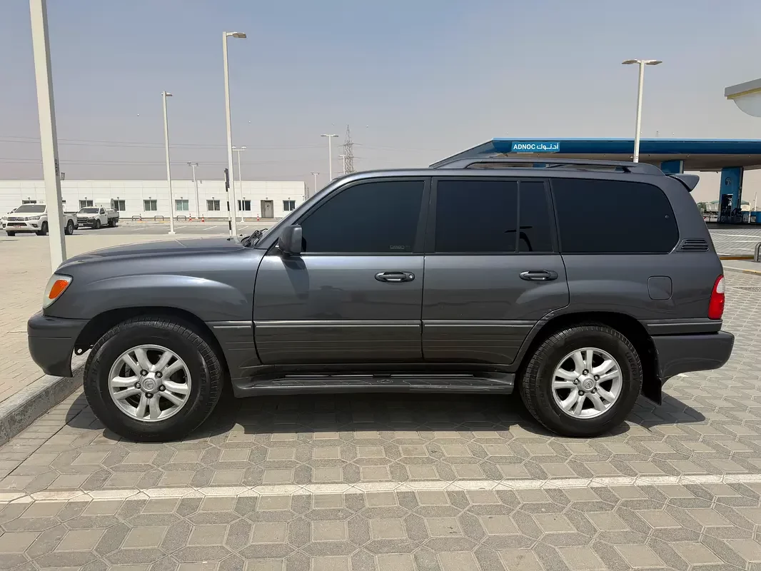 Lexus LX-Series, 2005 — купить с доставкой из ОАЭ