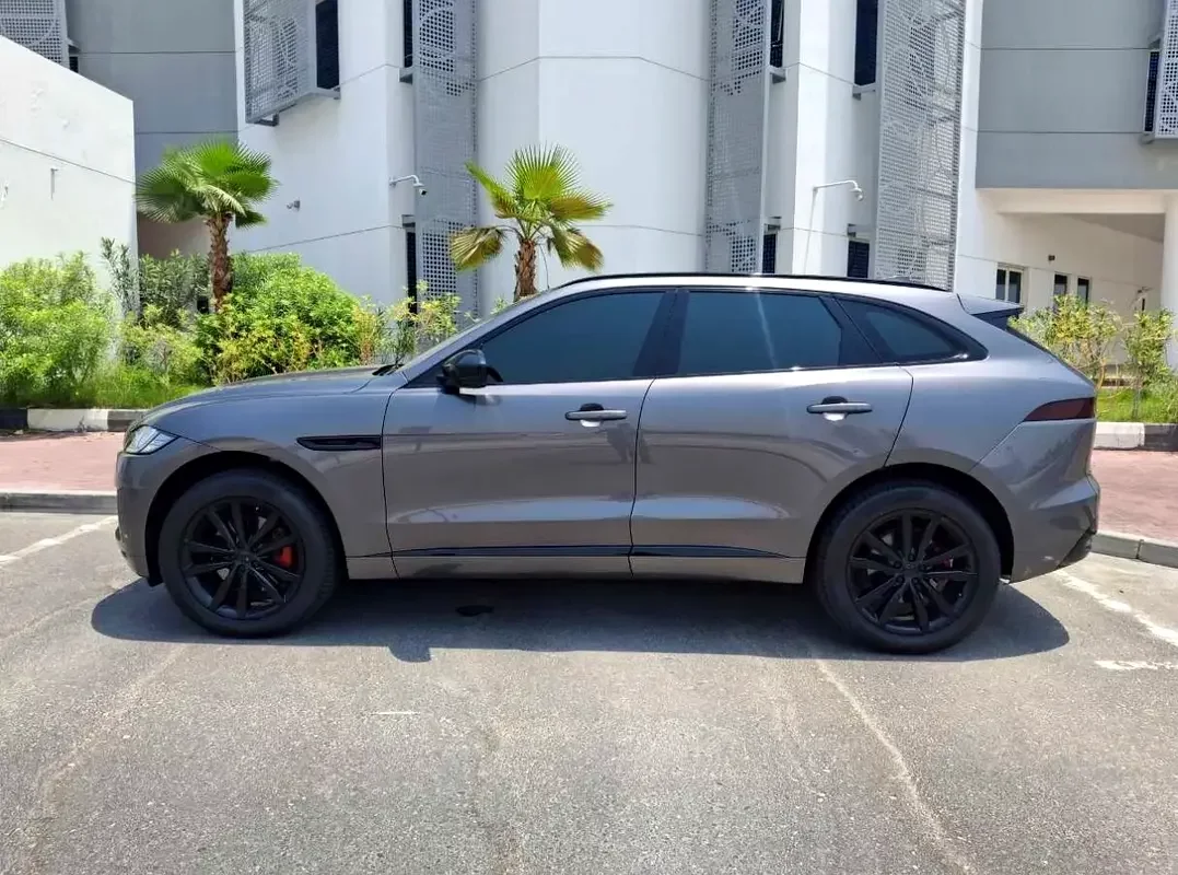 Jaguar F-Pace