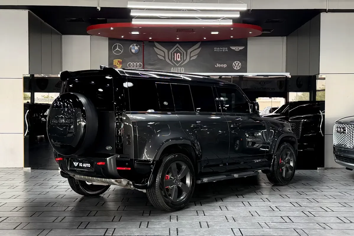 Land Rover Defender