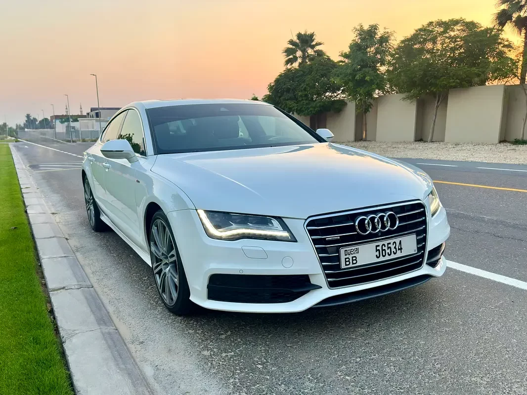 Audi A7, 2015 — купить с доставкой из ОАЭ