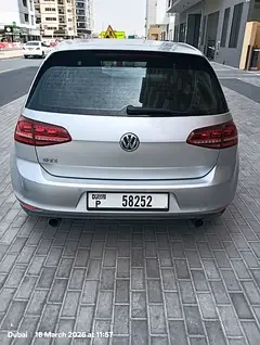 Volkswagen Golf GTI