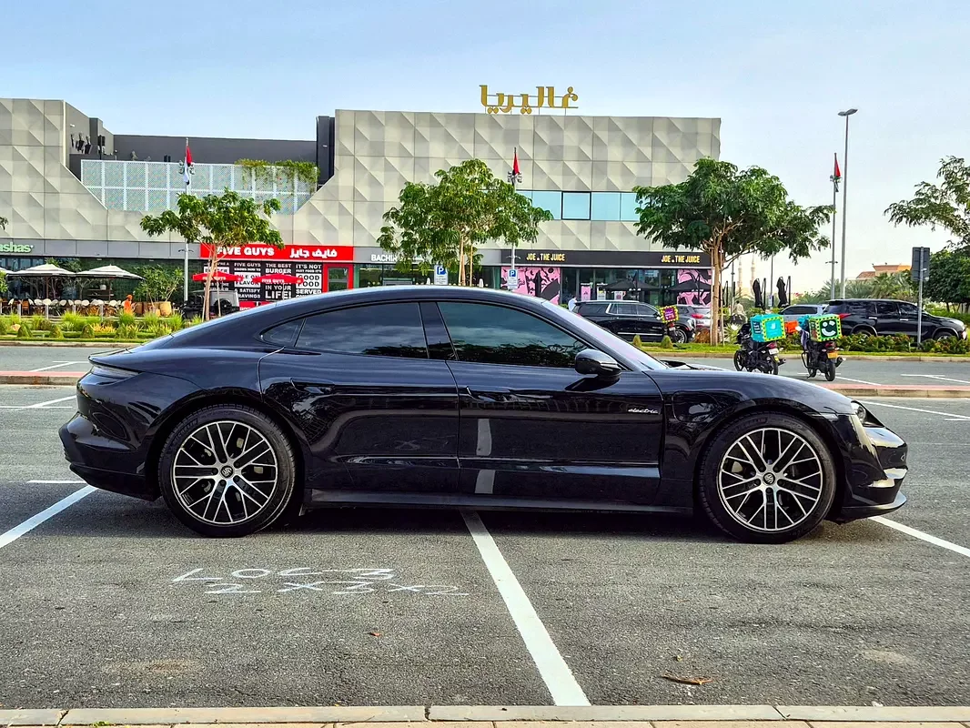 Porsche Taycan