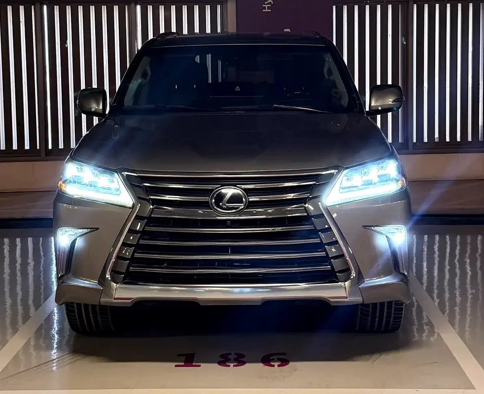 Lexus LX-Series, 2018 — купить с доставкой из ОАЭ