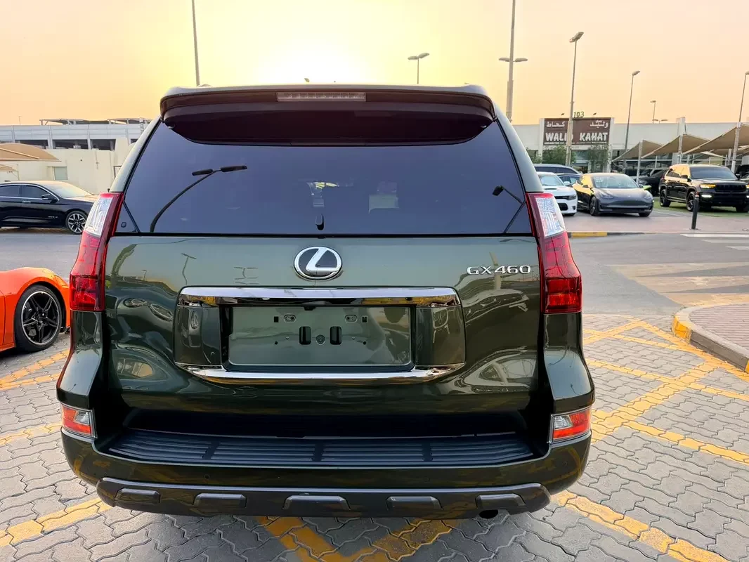 Lexus GX-Series, 2022 — купить с доставкой из ОАЭ