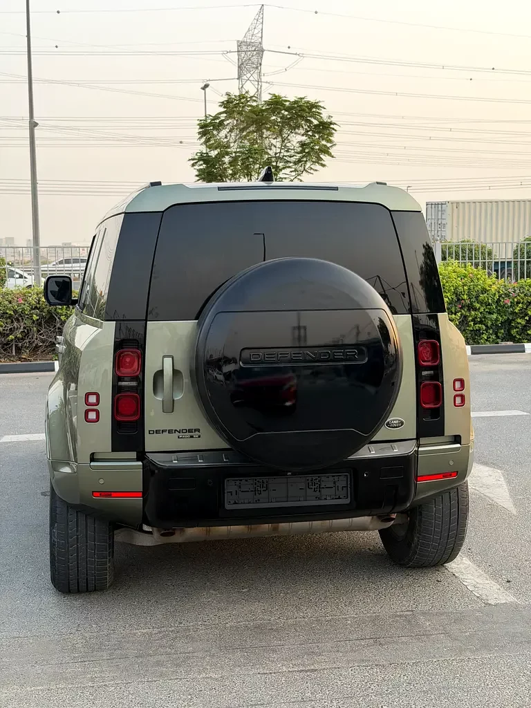 Land Rover Defender