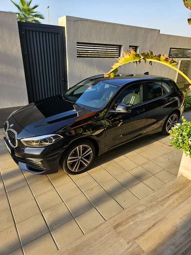 BMW 1-Series, 2023 — купить с доставкой из ОАЭ