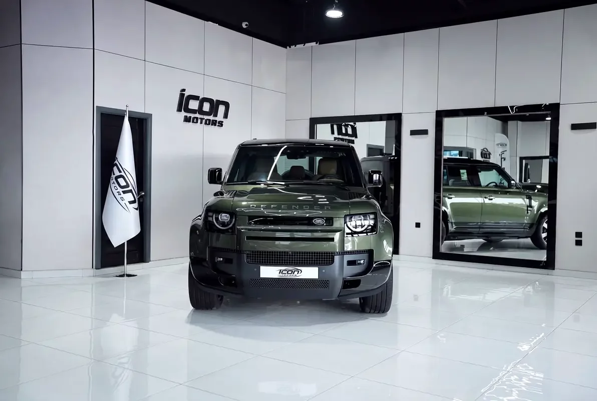 Land Rover Defender