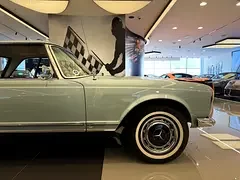 Mercedes-Benz SL-Class