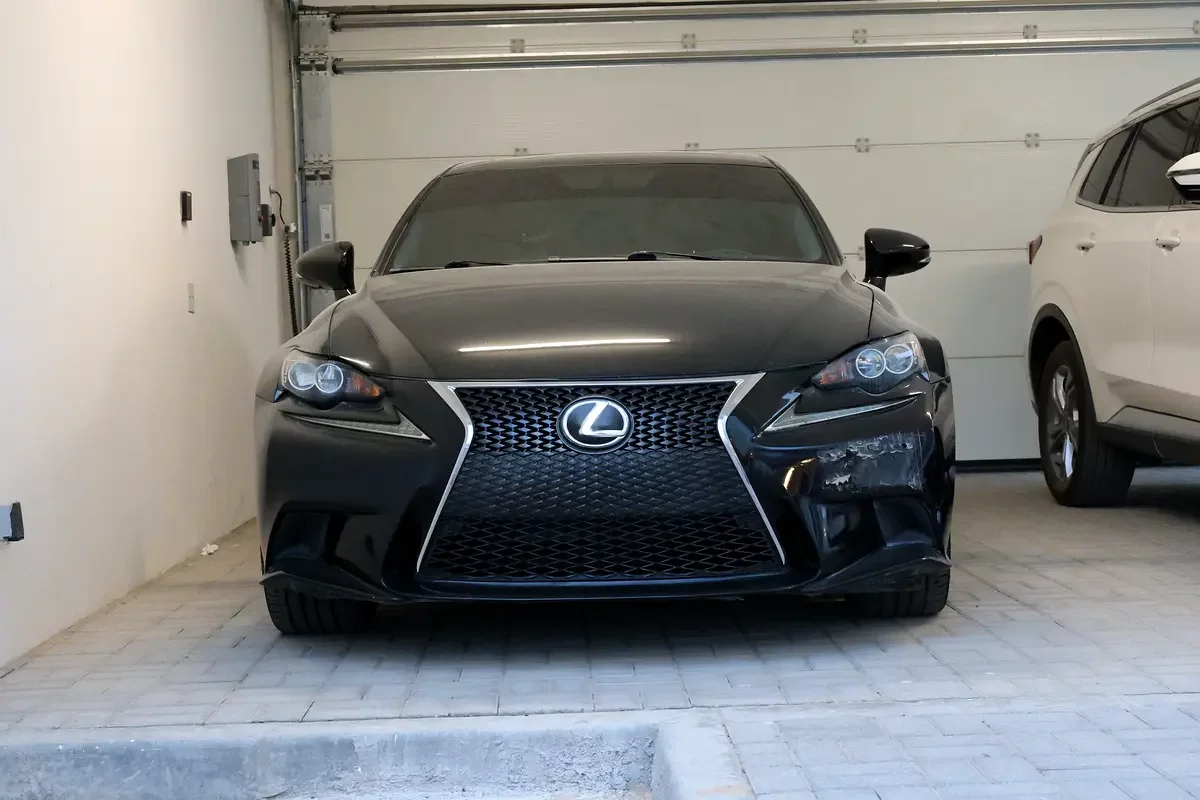 Lexus IS-Series, 2014 — купить с доставкой из ОАЭ