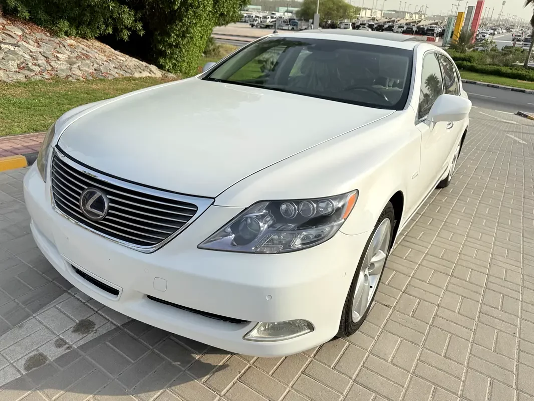 Lexus LS-Series, 2009 — купить с доставкой из ОАЭ