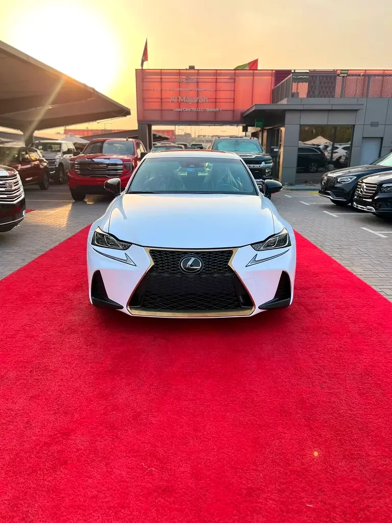 Lexus ES-Series, 2020 — купить с доставкой из ОАЭ