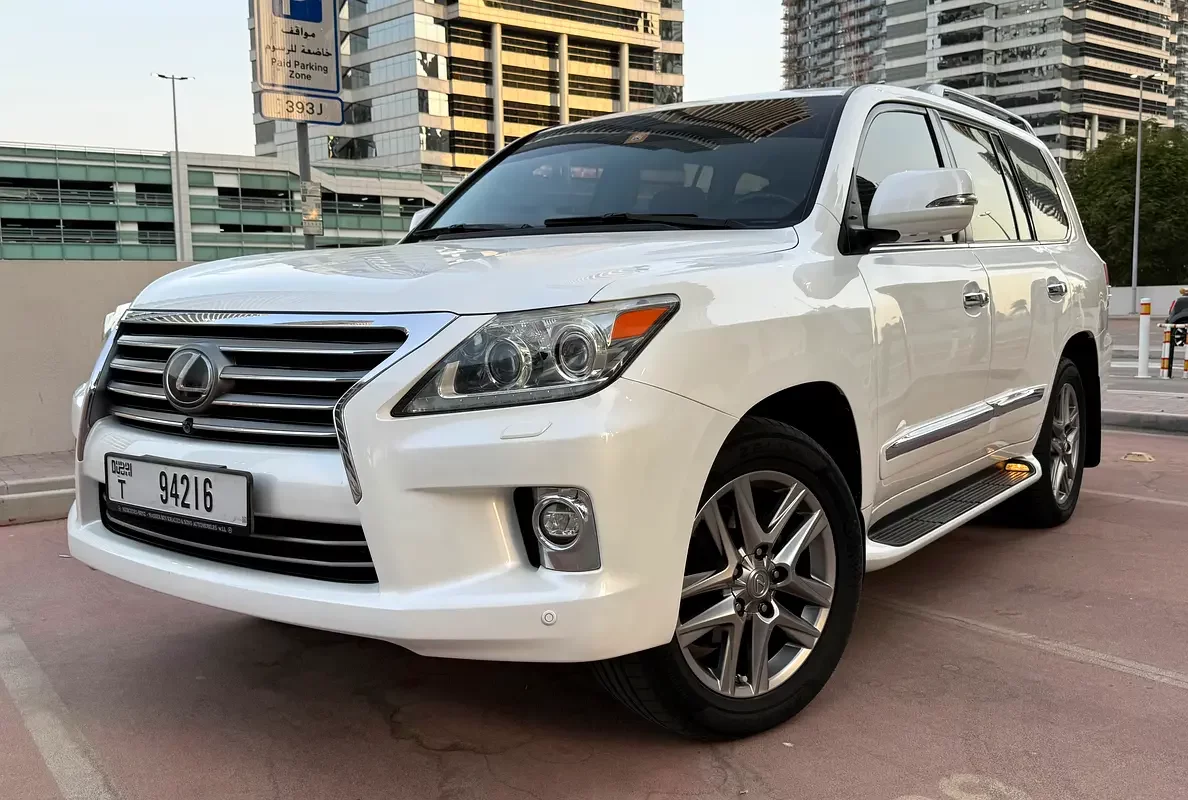 Lexus LX-Series, 2014 — купить с доставкой из ОАЭ