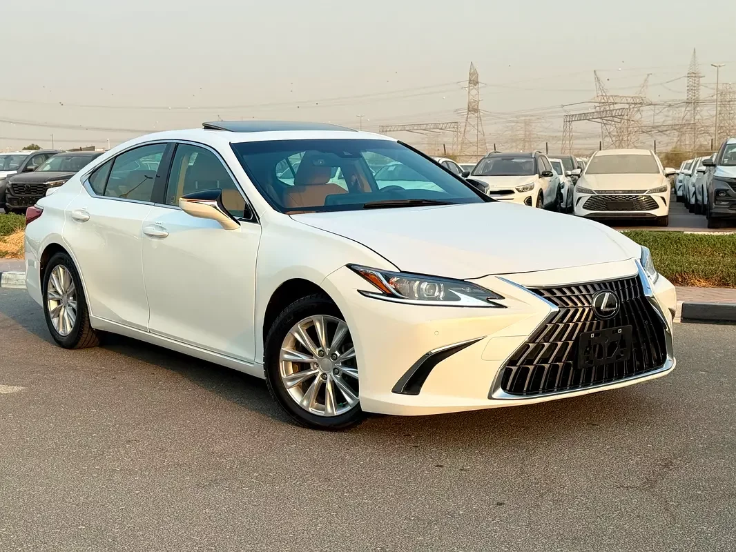 Lexus ES-Series, 2025 — купить с доставкой из ОАЭ