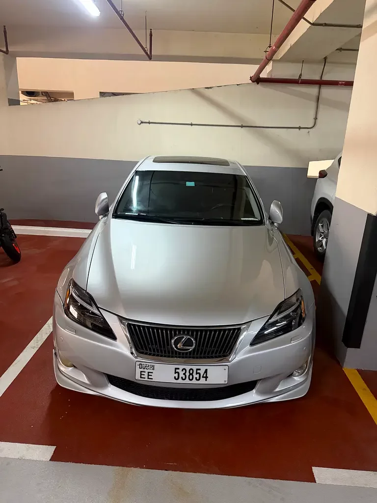 Lexus IS-Series, 2010 — купить с доставкой из ОАЭ