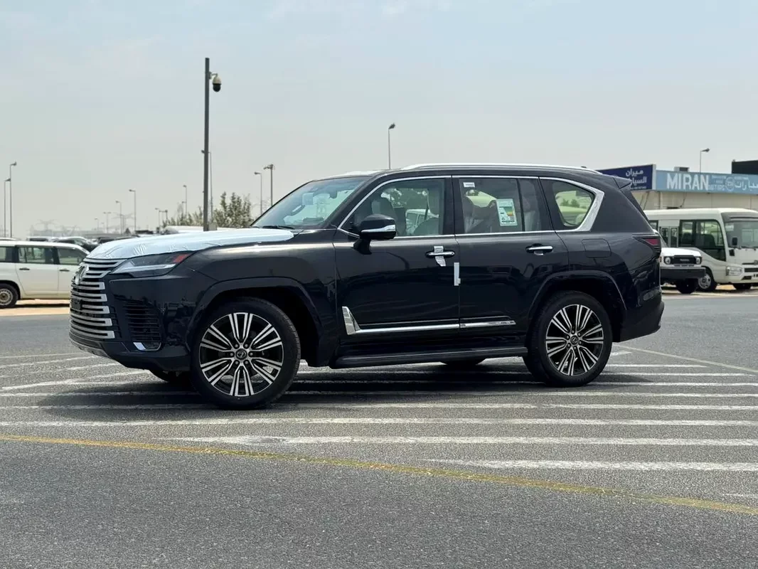 Lexus LX-Series, 2026 — купить с доставкой из ОАЭ
