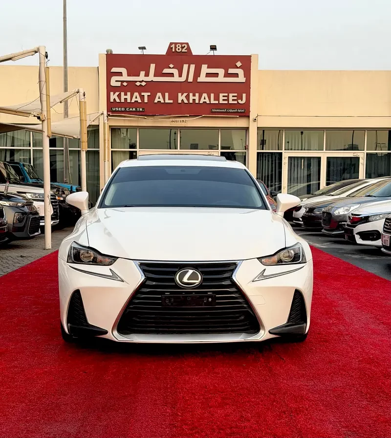 Lexus ES-Series, 2018 — купить с доставкой из ОАЭ