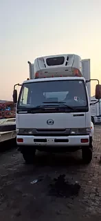 Nissan Pickup