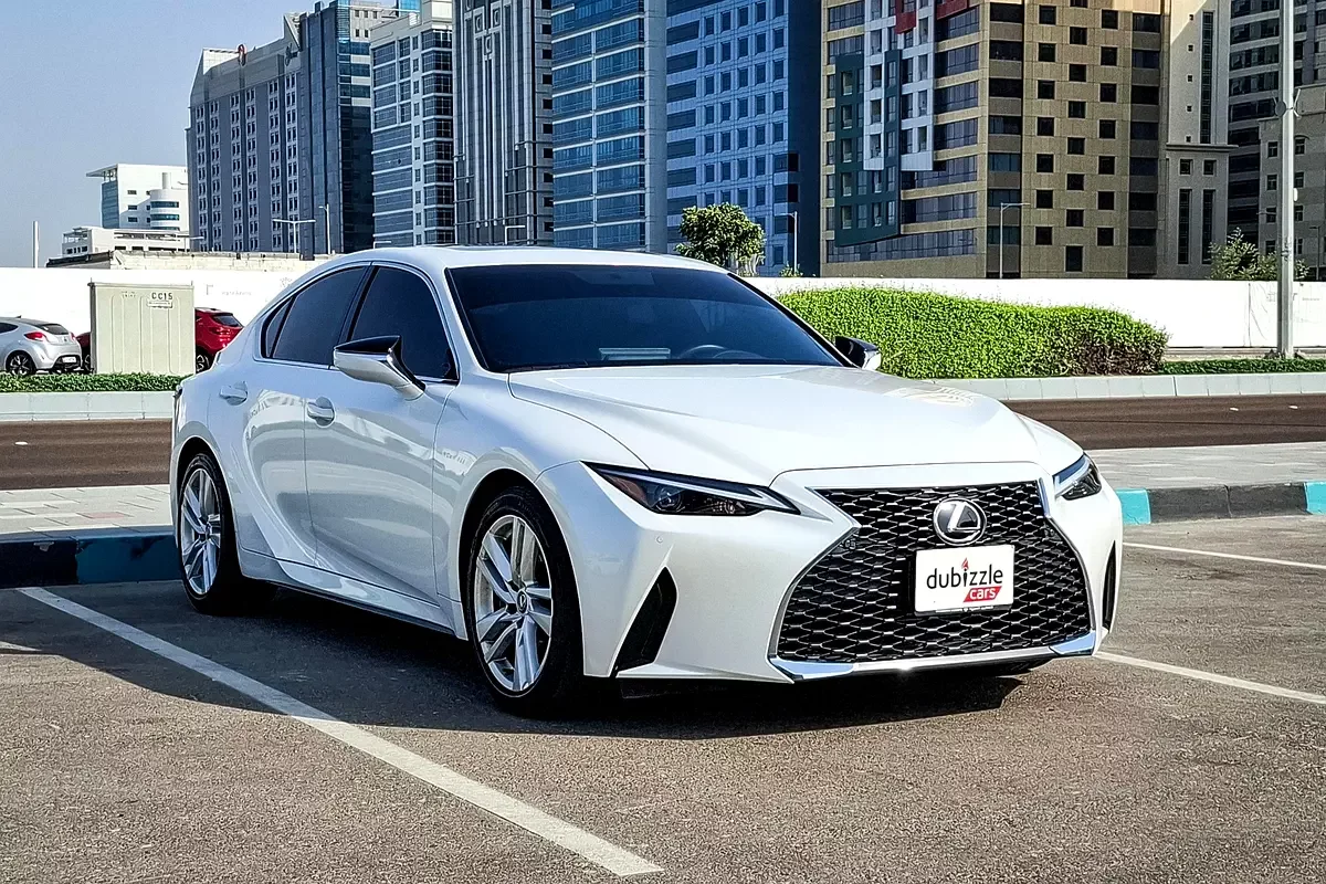 Lexus IS-Series, 2025 — купить с доставкой из ОАЭ