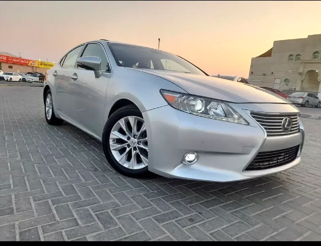 Lexus ES-Series, 2014 — купить с доставкой из ОАЭ