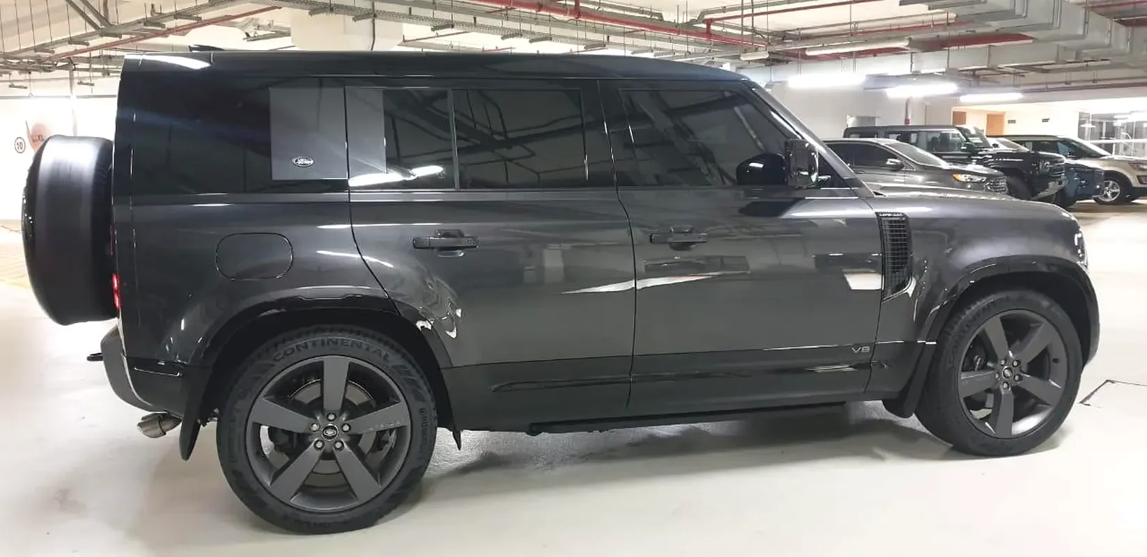 Land Rover Defender