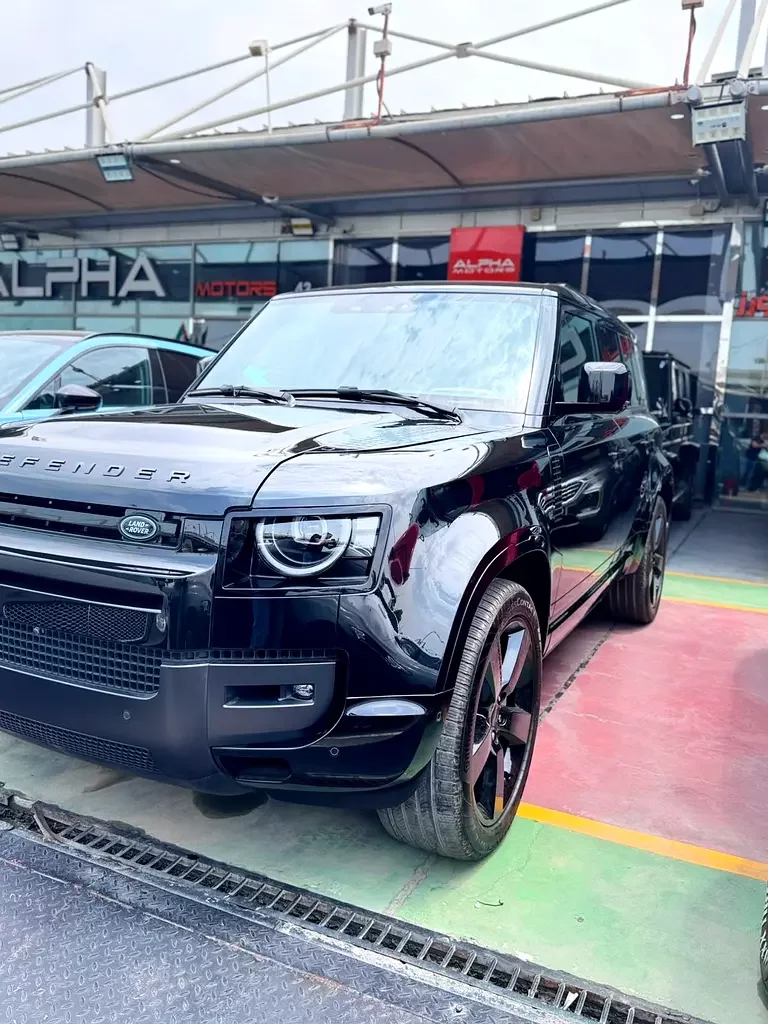 Land Rover Defender