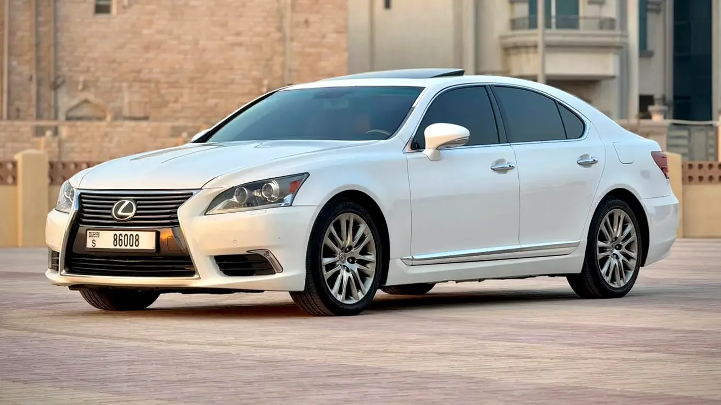 Lexus LS-Series, 2015 — купить с доставкой из ОАЭ