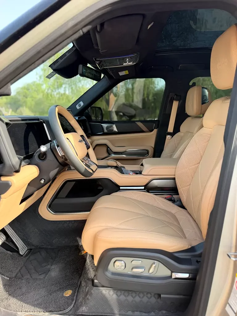 BYD Leopard 8