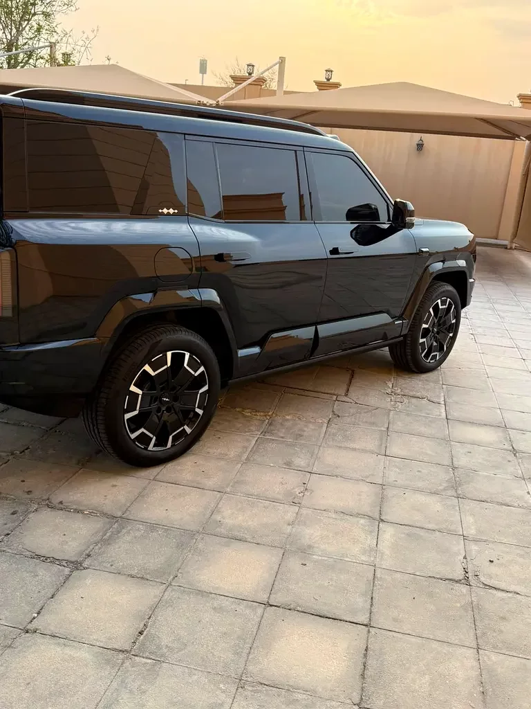 BYD Leopard 8