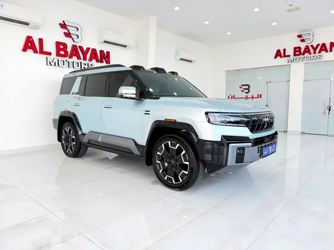 BYD Leopard 8