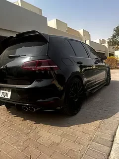 Volkswagen Golf R