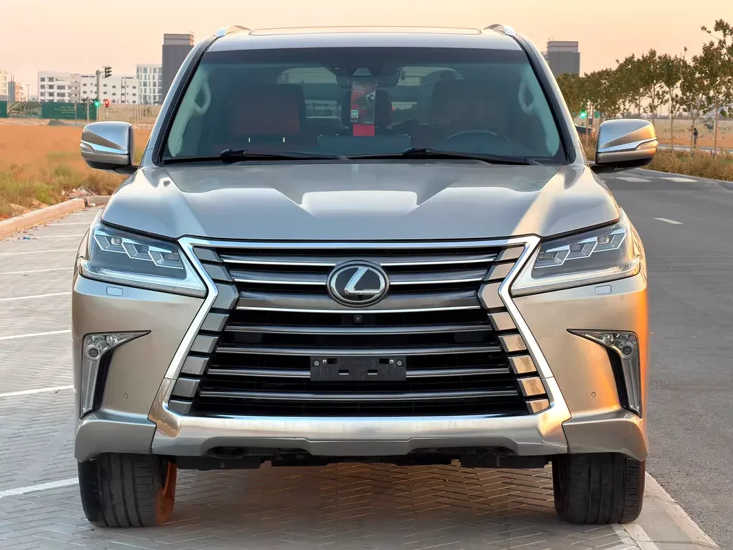 Lexus LX-Series, 2018 — купить с доставкой из ОАЭ