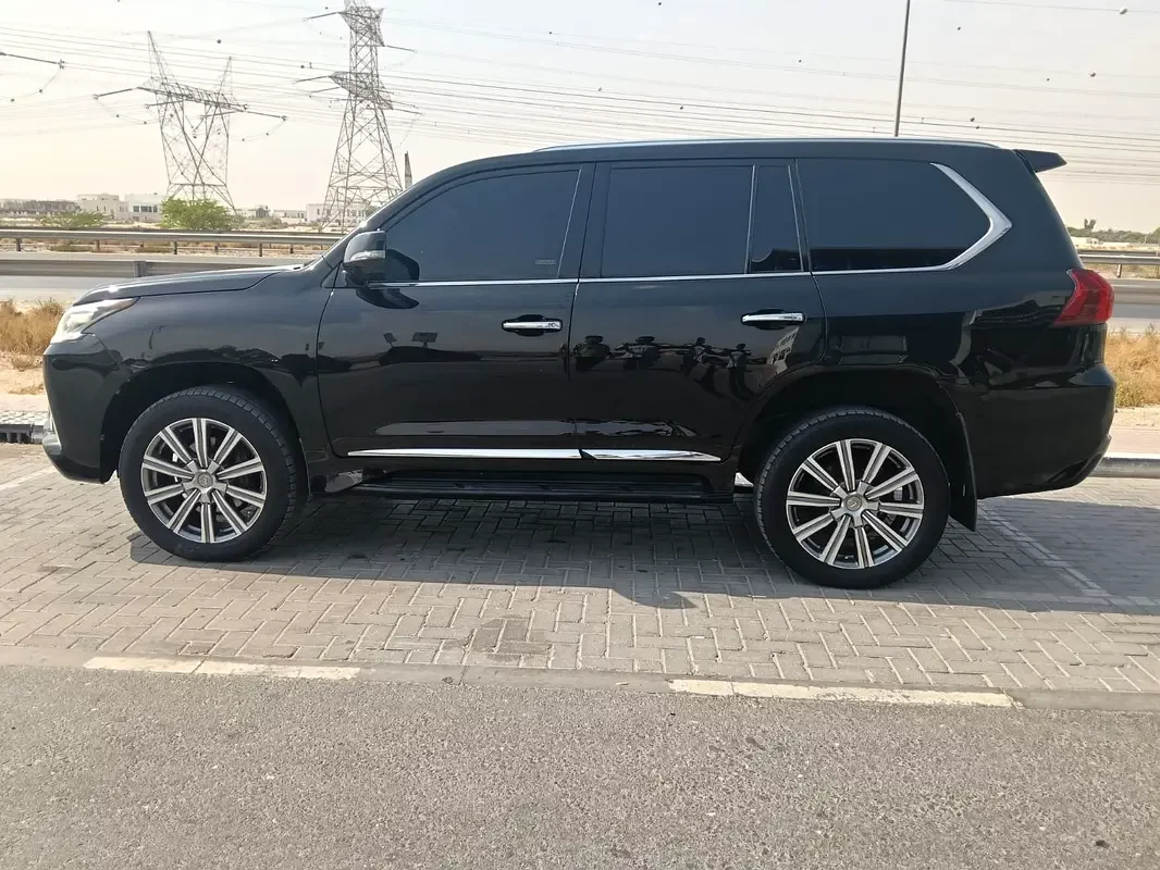Lexus LX-Series, 2016 — купить с доставкой из ОАЭ