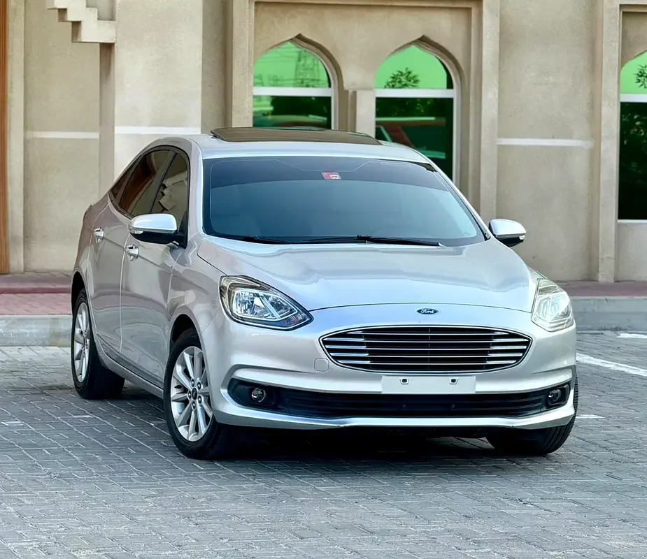 Ford Escort, 2020 — купить с доставкой из ОАЭ