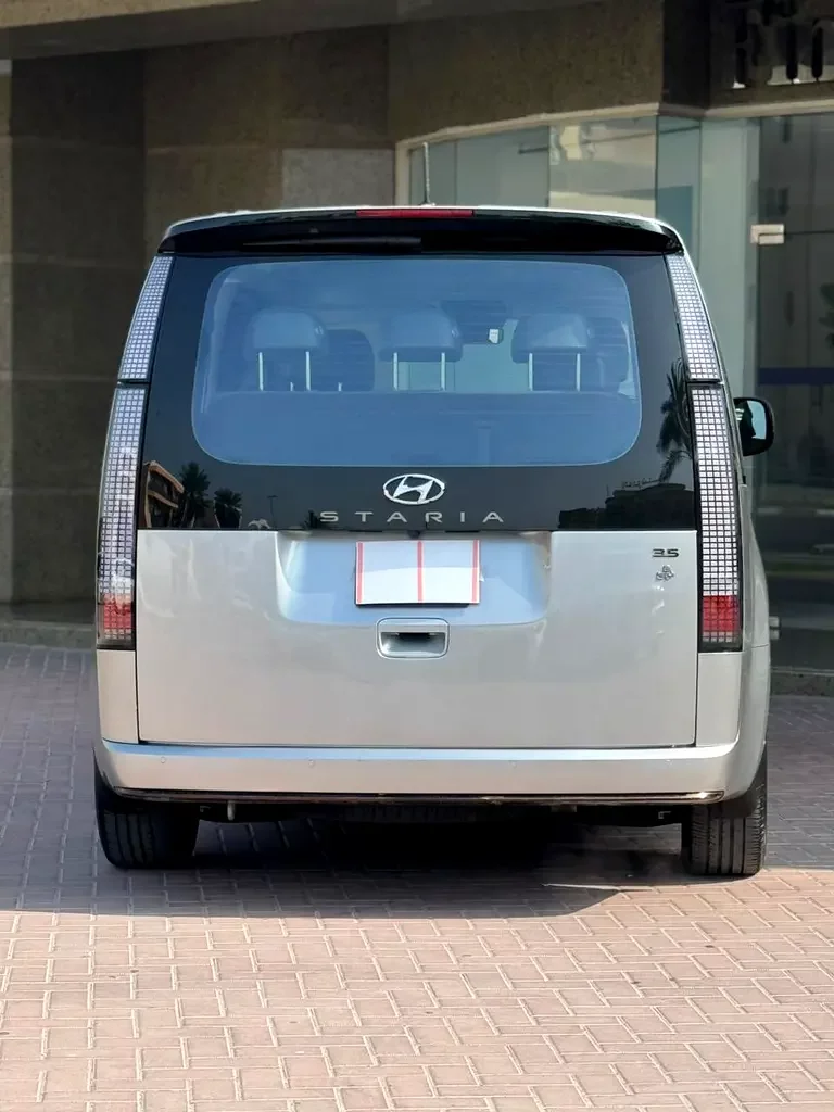 Hyundai Staria