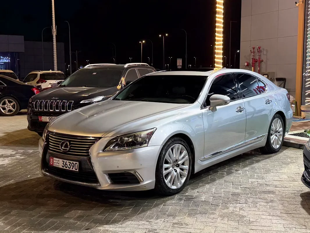 Lexus LS-Series, 2015 — купить с доставкой из ОАЭ