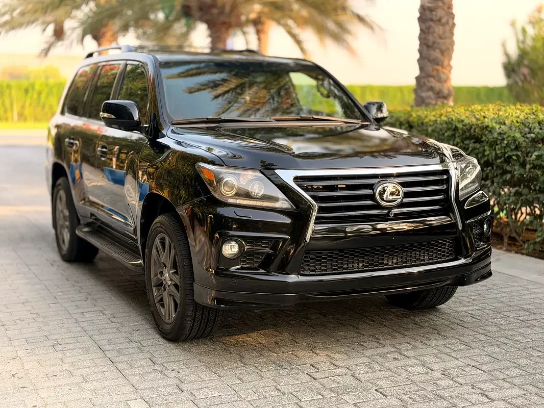 Lexus LX-Series, 2011 — купить с доставкой из ОАЭ