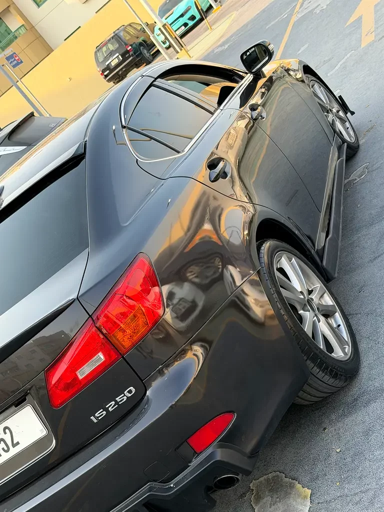 Lexus IS-Series, 2009 — купить с доставкой из ОАЭ