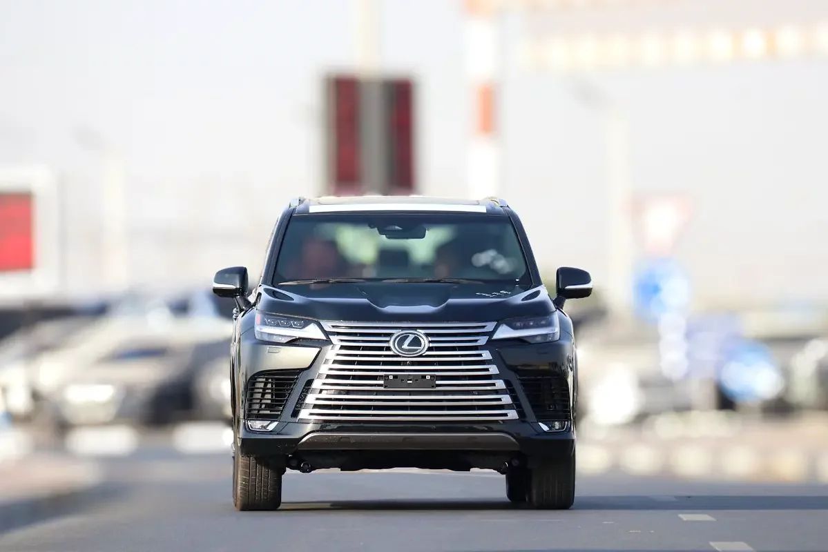 Lexus LX-Series, 2026 — купить с доставкой из ОАЭ