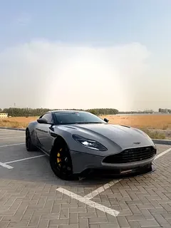 Aston Martin DB11