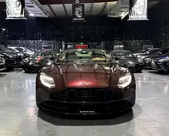 Aston Martin DB11