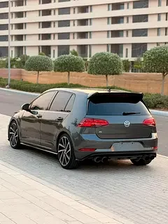 Volkswagen Golf R