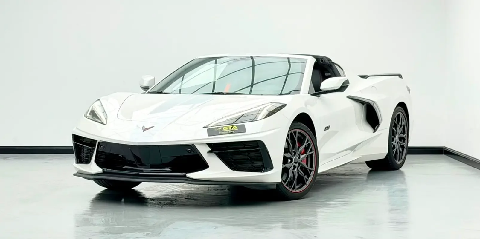 Chevrolet Corvette, 2023 — купить с доставкой из ОАЭ