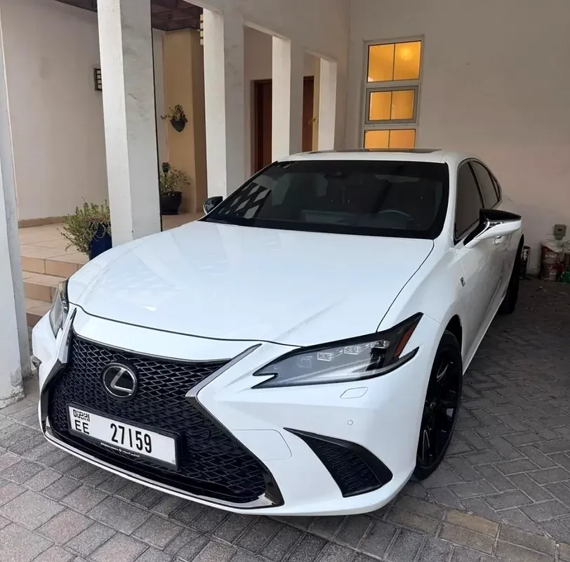 Lexus ES-Series, 2025 — купить с доставкой из ОАЭ