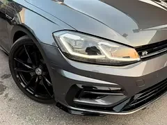 Volkswagen Golf R