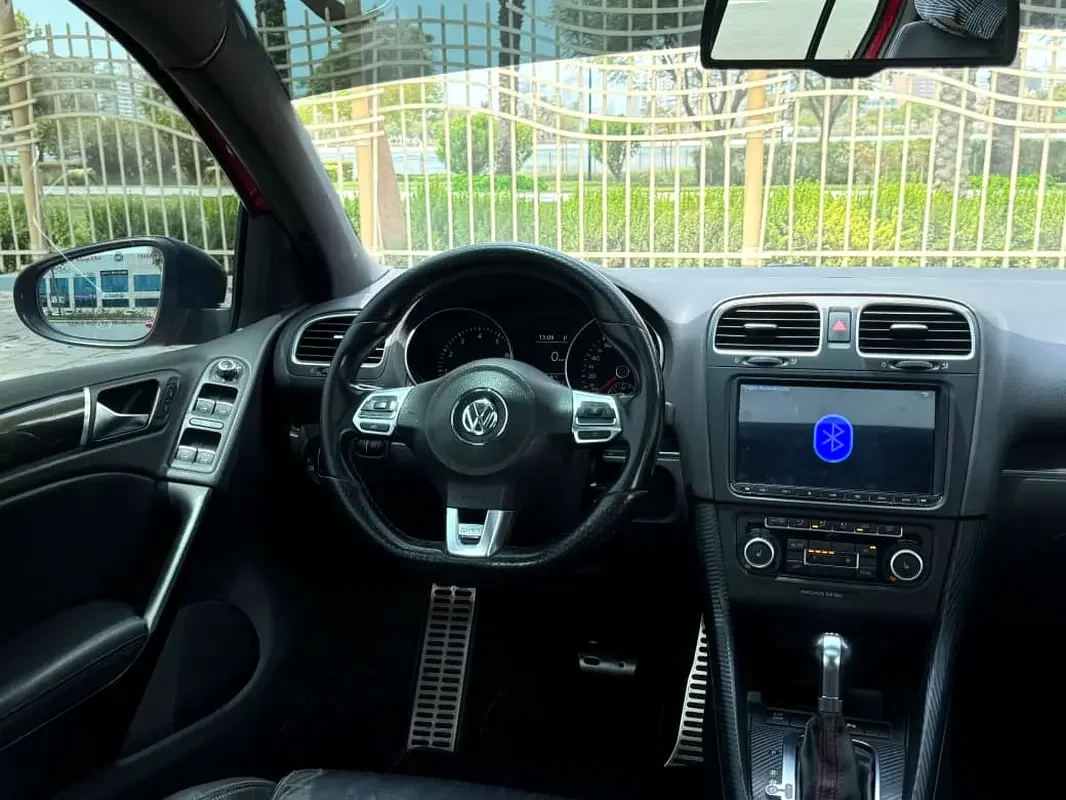 Volkswagen Golf GTI