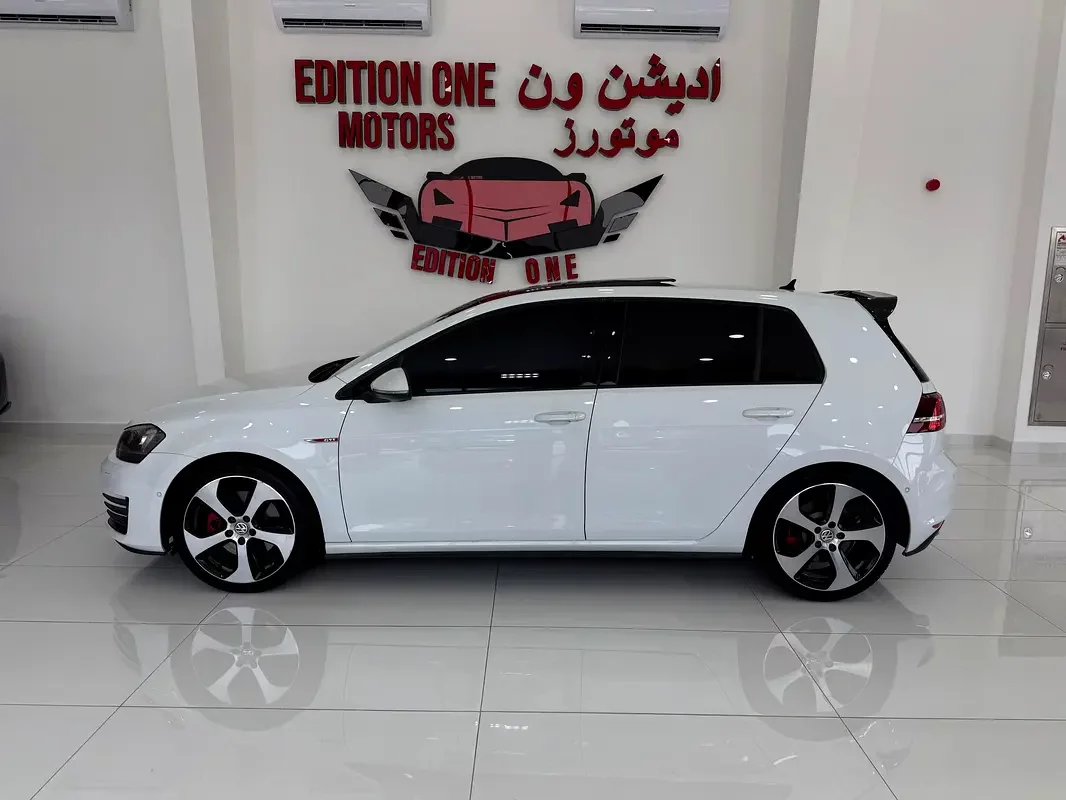 Volkswagen Golf GTI