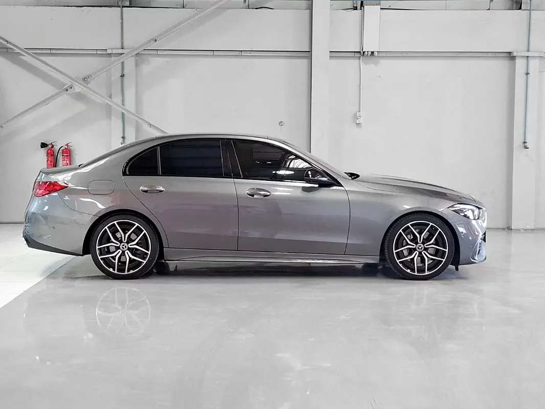 Mercedes-Benz C-Class