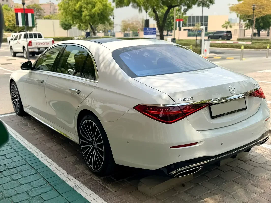 Mercedes-Benz S-Class