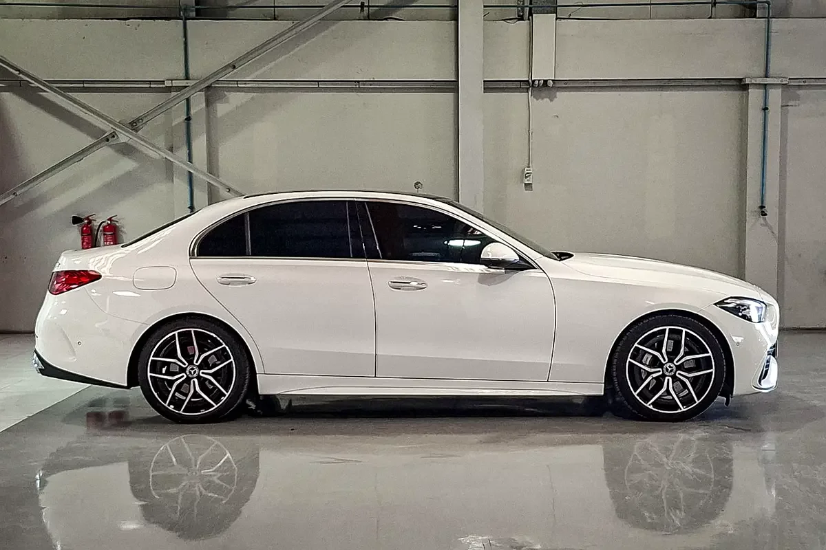 Mercedes-Benz C-Class